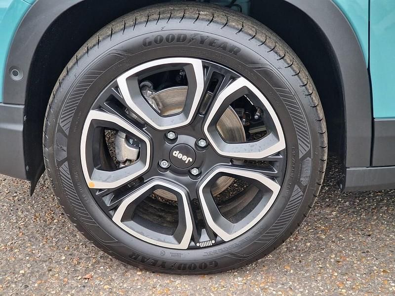 Used Jeep Avenger Altitude 114 kW (156 HP) 2024 Blue/black SUV