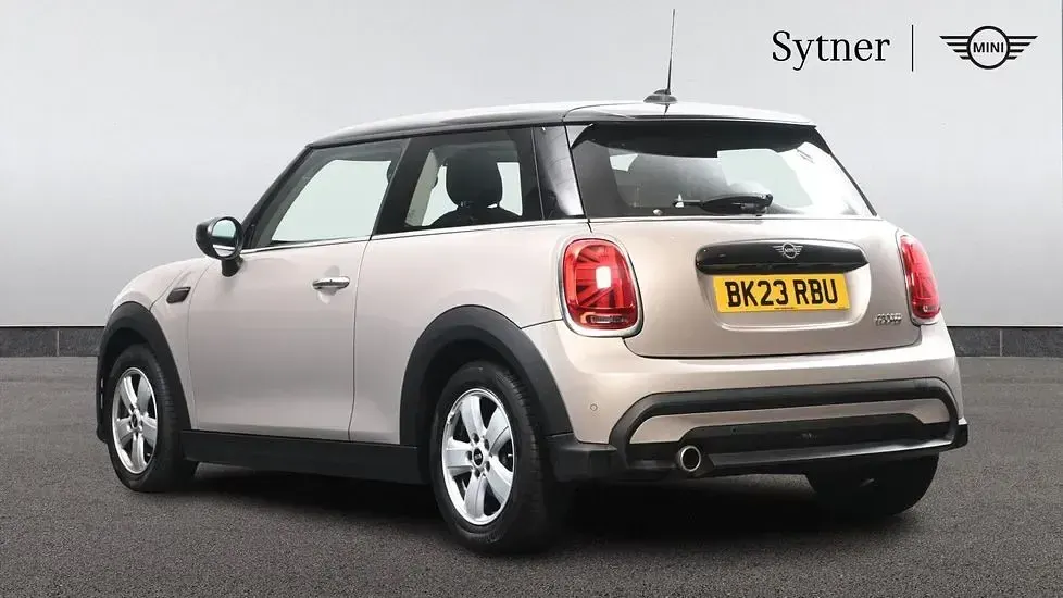 Used Mini Cooper Classic 134 HP (98 kW) 2023 Grey Hatchback