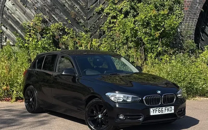 Used BMW 118 Sport Line 136 HP (100 kW) 2017 Hatchback