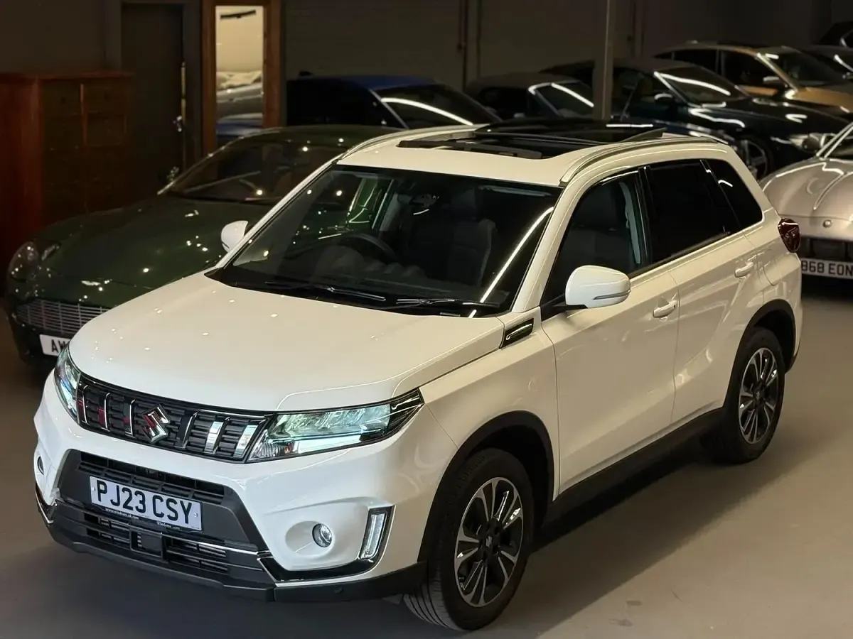 Used Suzuki Vitara SZ5 129 HP (94 kW) 2023 White SUV