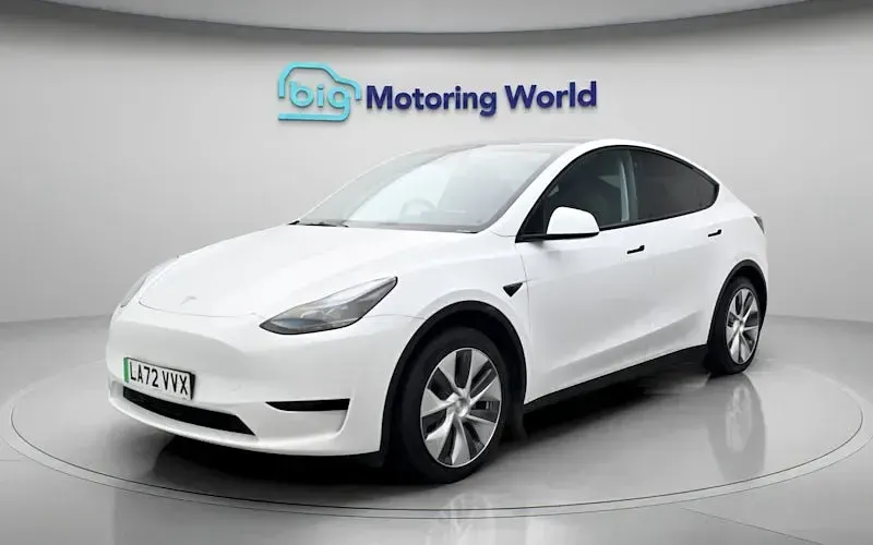 Used Tesla Model Y Standard Range 219 kW (299 HP) 2024 SUV