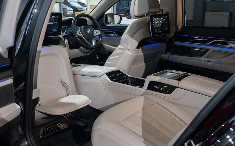 Used BMW 745e Comfort Edition 394 HP (289 kW) 2021 Black Sedan