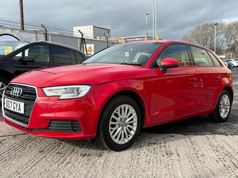 Used Audi A3 Comfort 2017 Red Hatchback