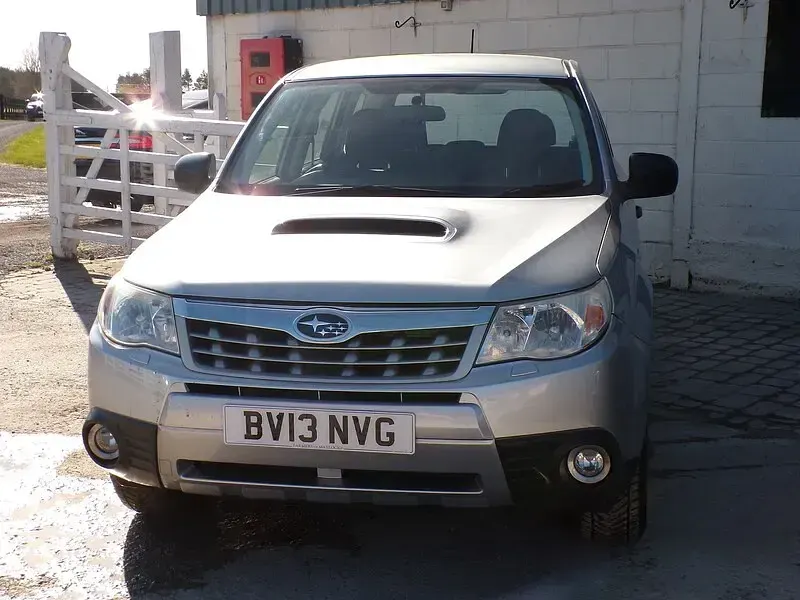 Used Subaru Forester 2013 Silver SUV