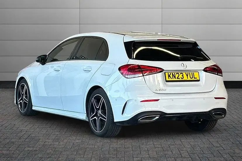 Used Mercedes A200 Executive 163 HP (119 kW) 2023 White Hatchback