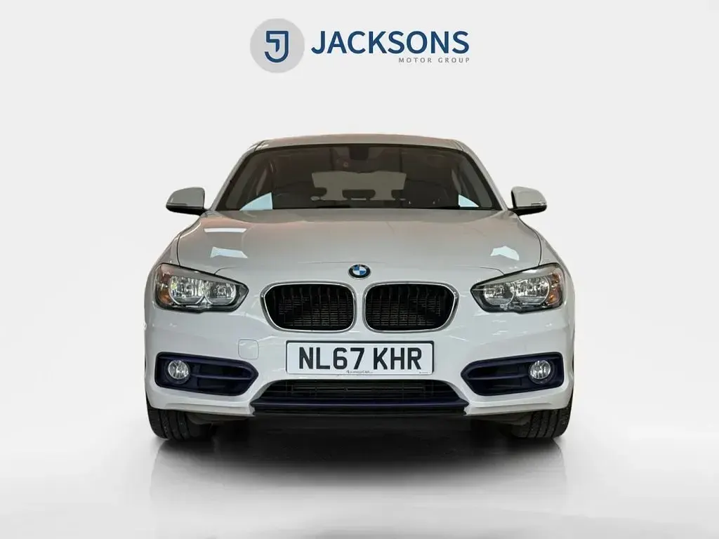 Used BMW 118 Sport Line 150 HP (110 kW) 2017 White Hatchback