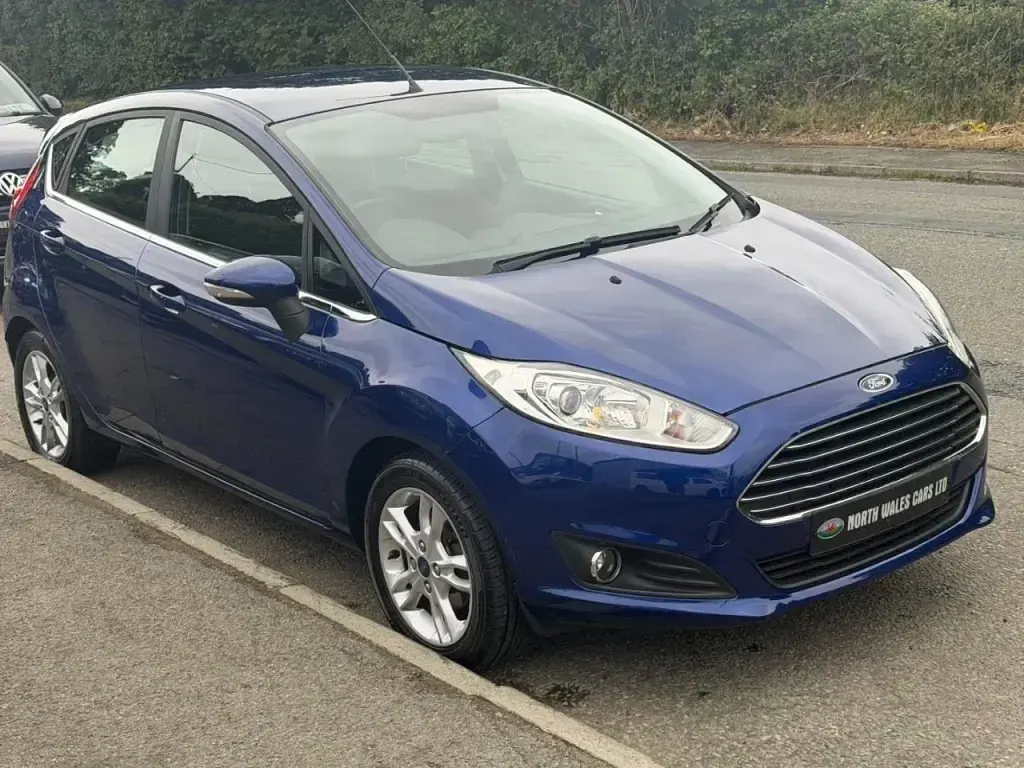 Used Ford Fiesta Zetec 2014 Blue Hatchback