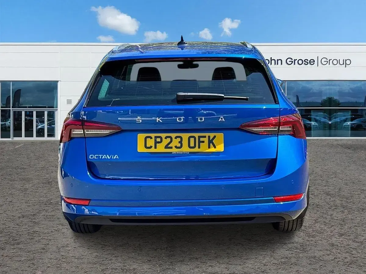 Gebraucht Skoda Octavia SE L 2023 Blau Kombi