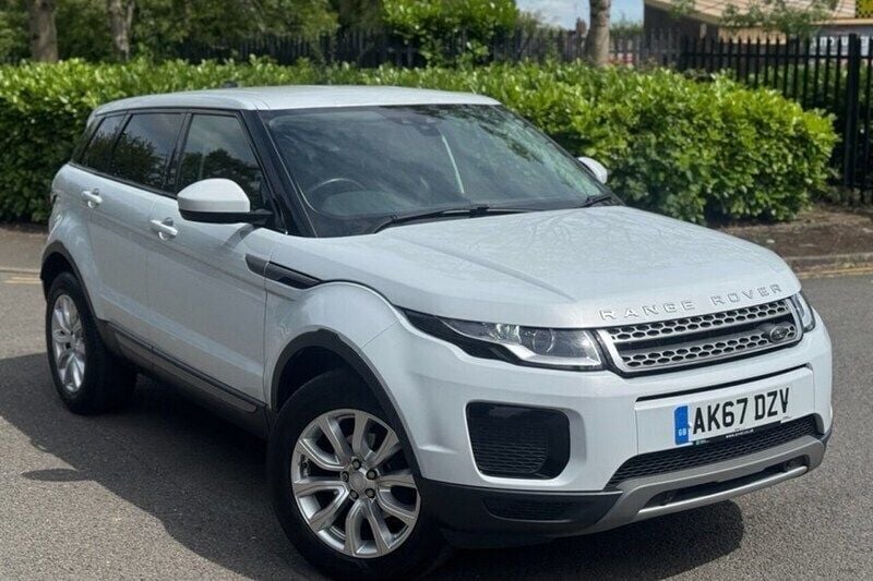 Used 2017 Land Rover Range Rover evoque SE Hatchback | £12,695 (Fair price) - Image 1/1