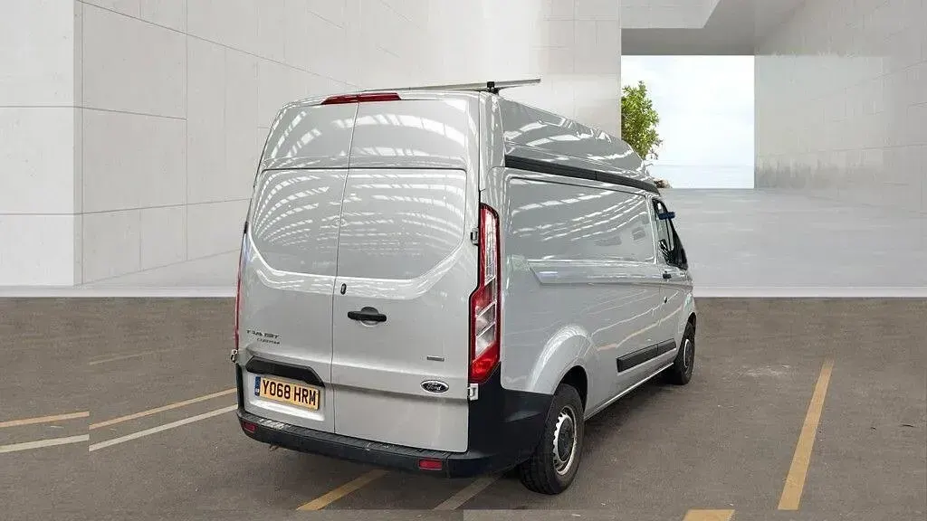 Used Ford Transit Custom 105 HP (77 kW) 2019 Silver Van