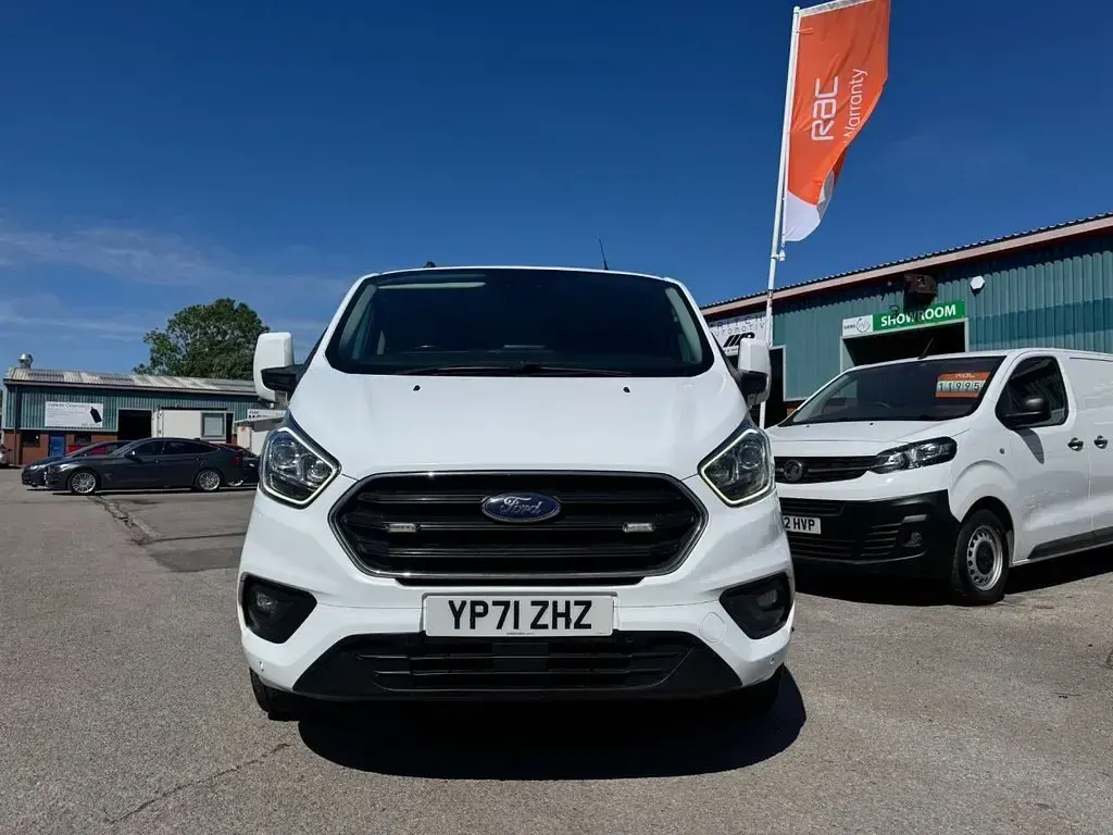 Used Ford Transit Custom Limited 2021 White Van