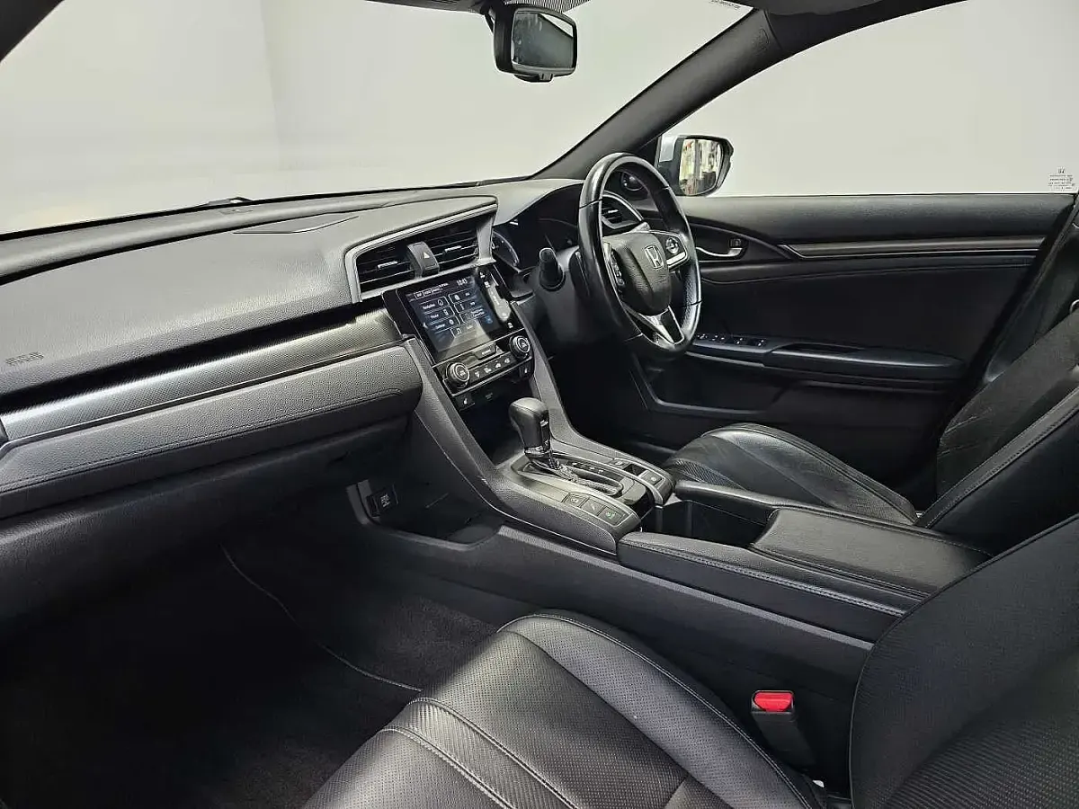 Used Honda Civic EX 126 HP (92 kW) 2019 Silver