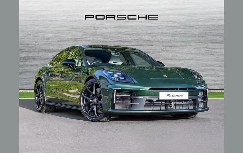 Used Porsche Panamera 464 HP (341 kW) 2025 Green Hatchback