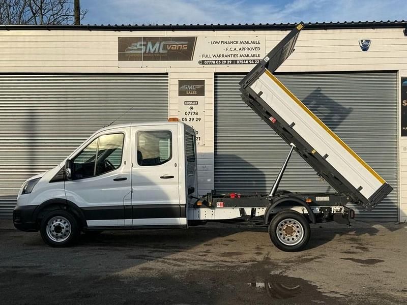 Used Ford Transit S 2023 White Sedan