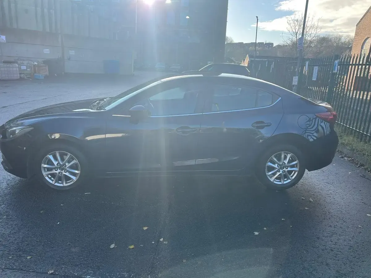 Used Mazda 3 150 HP (110 kW) 2015 Blue Sedan