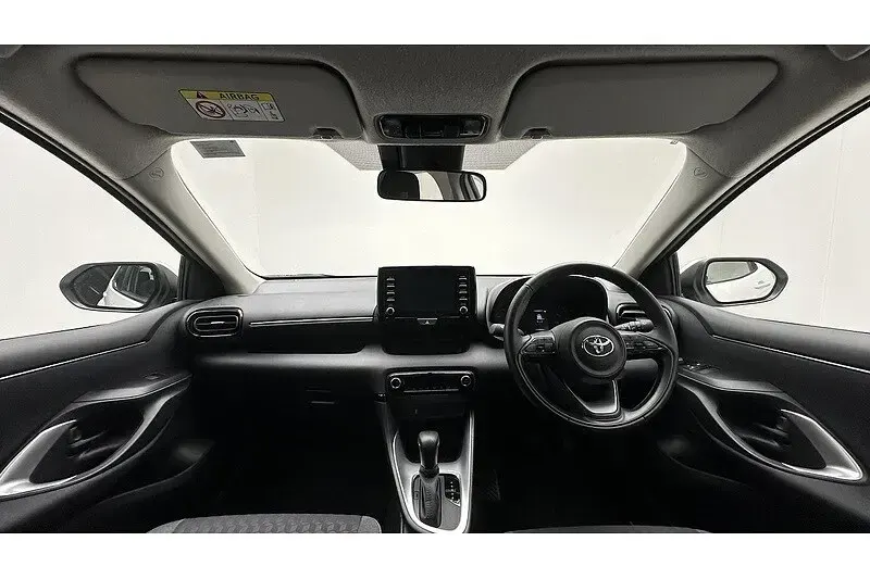 Used Toyota Yaris 2023 White Hatchback