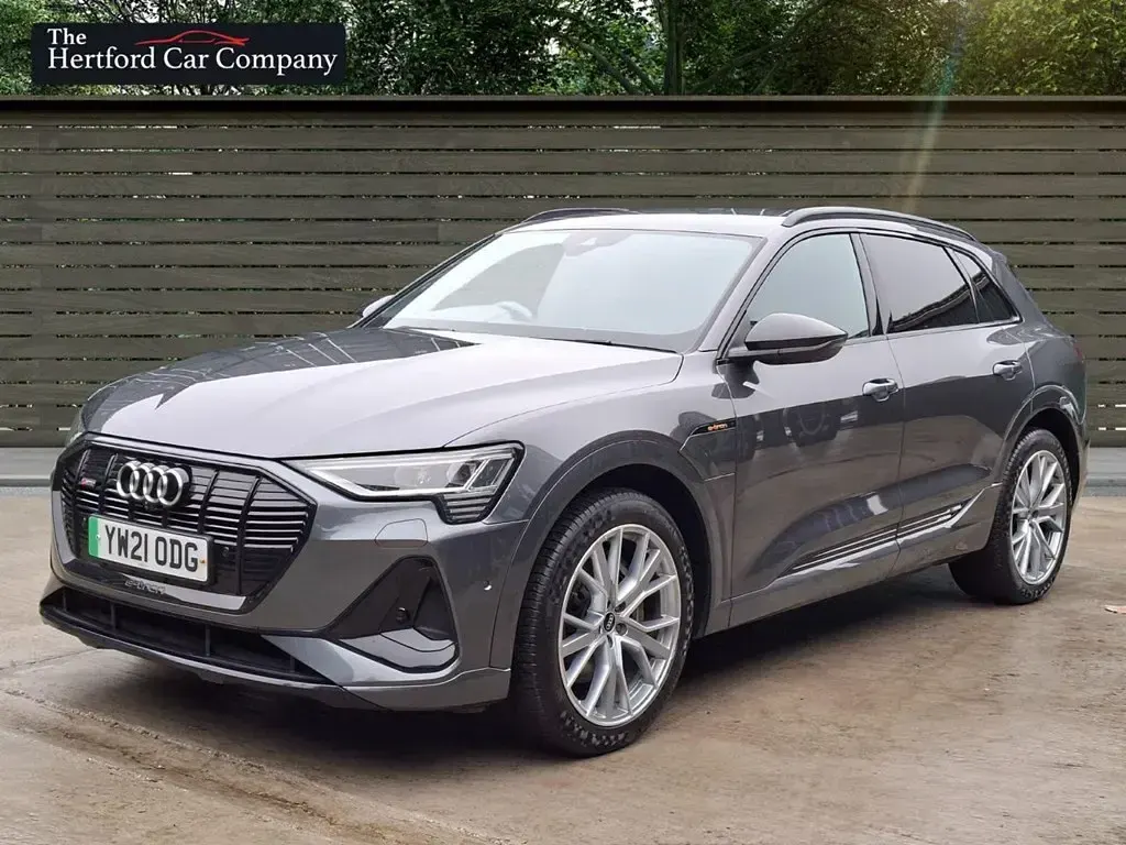 Usado Audi e-tron Black Edition 11 kW (15 CV) 2021 SUV