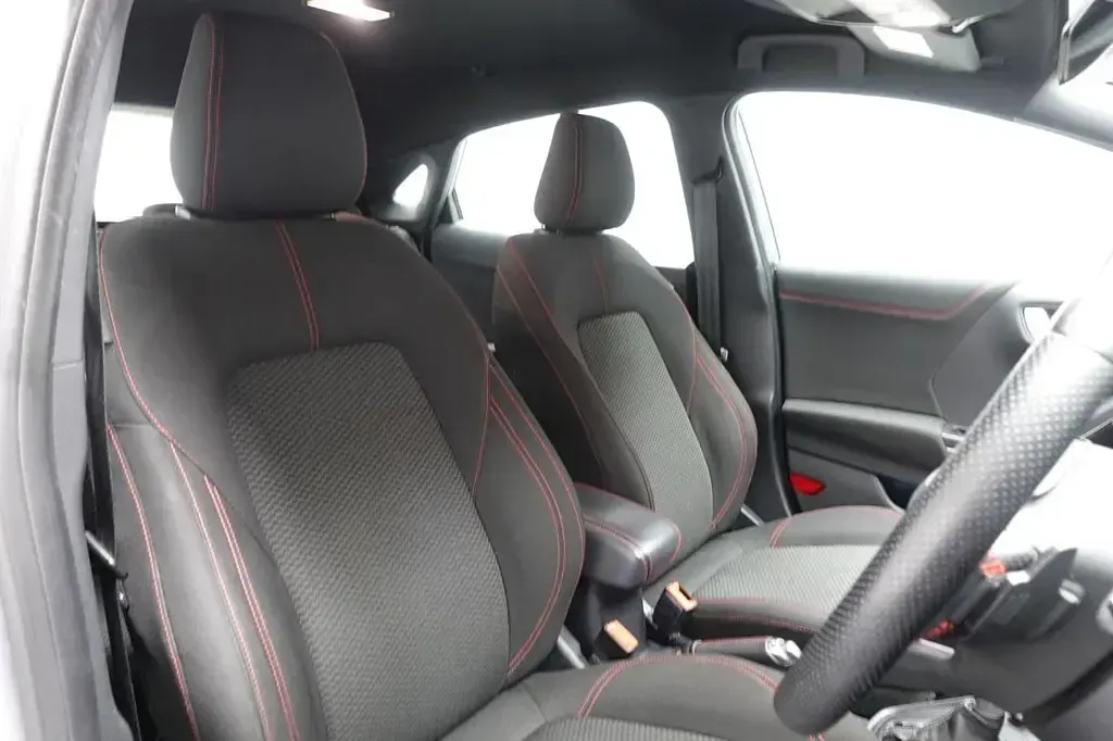 Używany Ford Puma ST-Line 125 KM (91 kW) 2022 Szary SUV