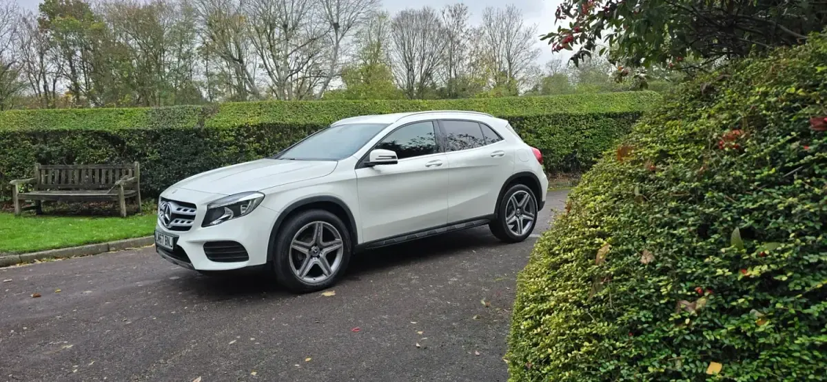 Begagnad Mercedes GLA200 AMG line 2017 Vit SUV