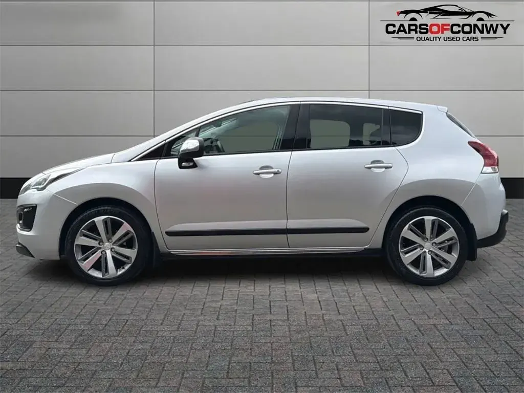 Used Peugeot 3008 Allure 120 HP (88 kW) 2015 Silver Estate