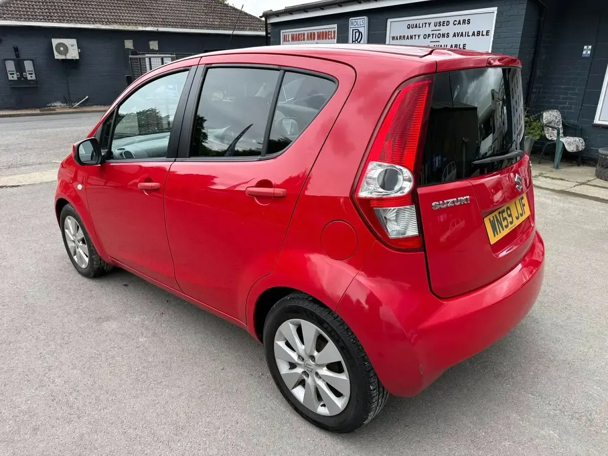 Used Suzuki Splash GLS 2009 Red Hatchback