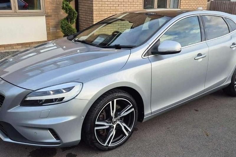 Silver Used 2017 Volvo V40 R-Design Pro Estate | £11,200 (Fair price) - Image 1/1