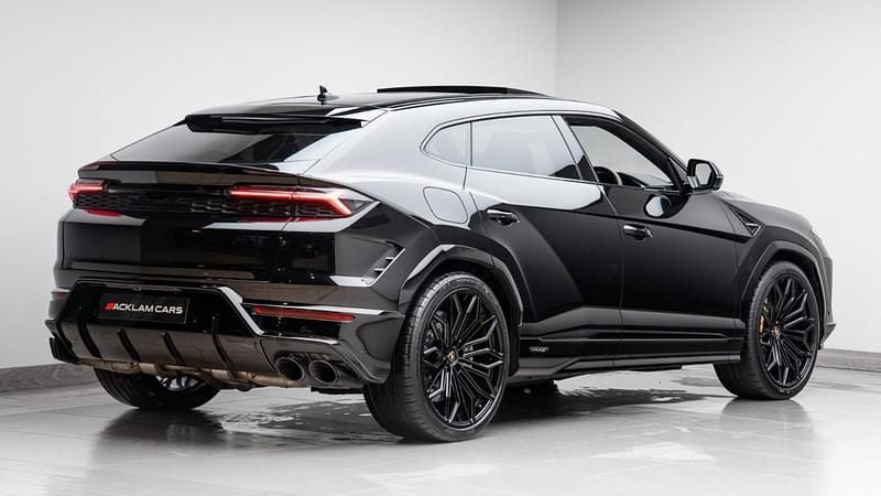 New Lamborghini Urus 2026 SUV