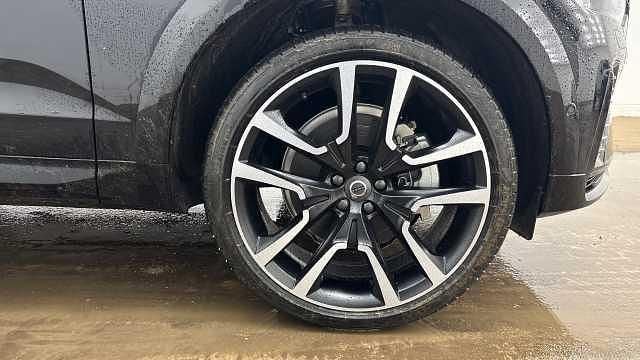 Used Volvo XC60 Ultra 449 HP (330 kW) 2025 Black SUV