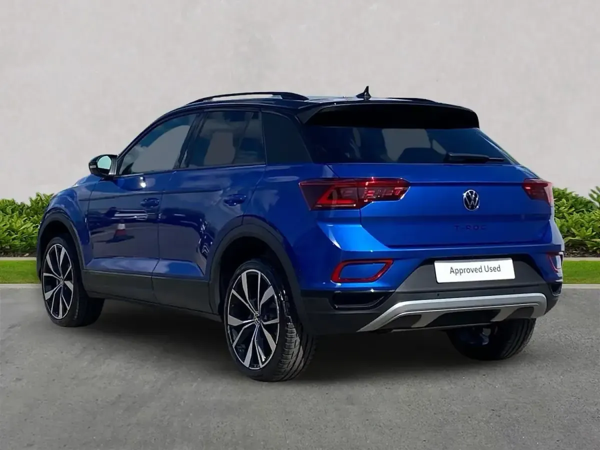 Novo VW T-Roc Design 115 HP (84 kW) 2026 Twotone SUV
