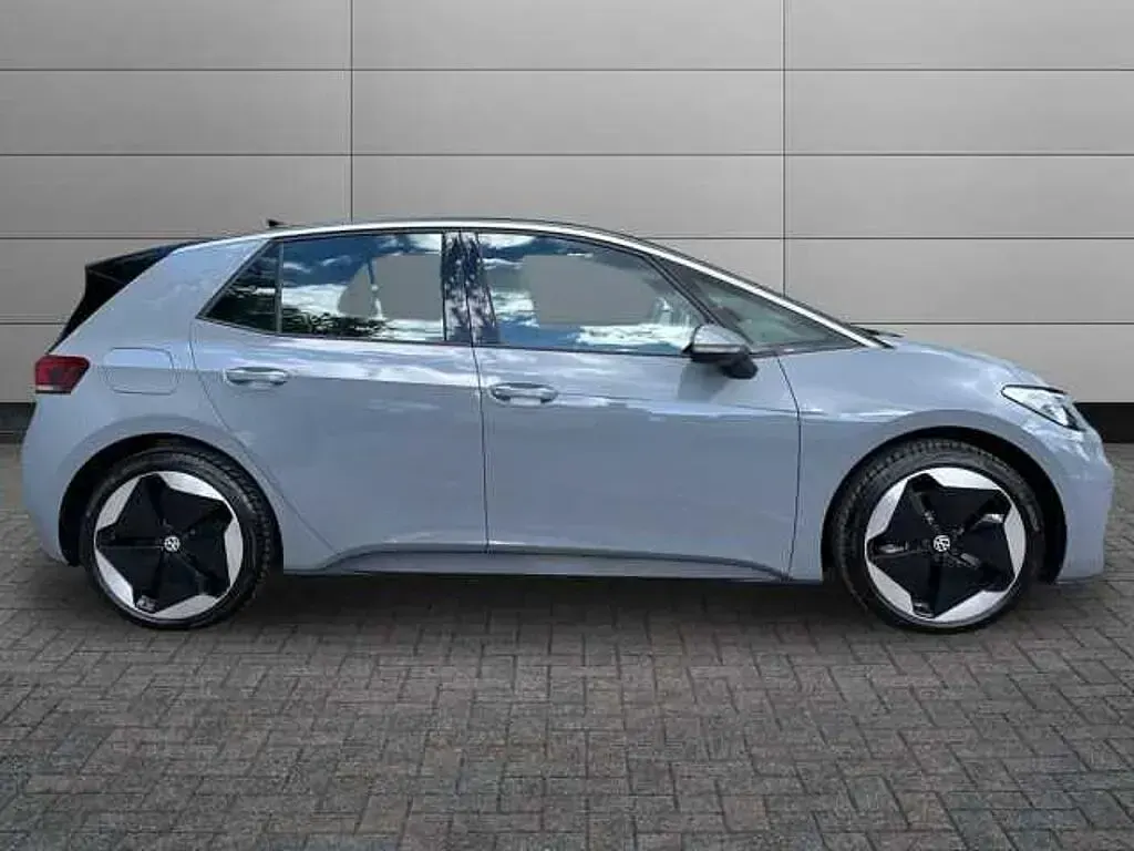 Usado VW ID.3 Pro 150 kW (204 HP) 2026 Cinzento Citadino