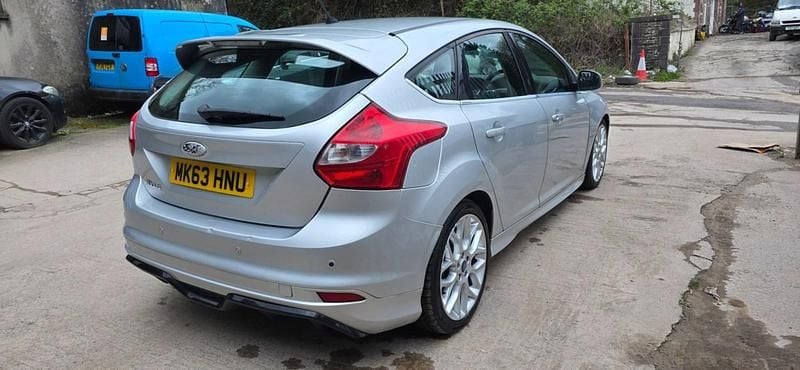 Used Ford Focus Zetec 2013 Silver Hatchback