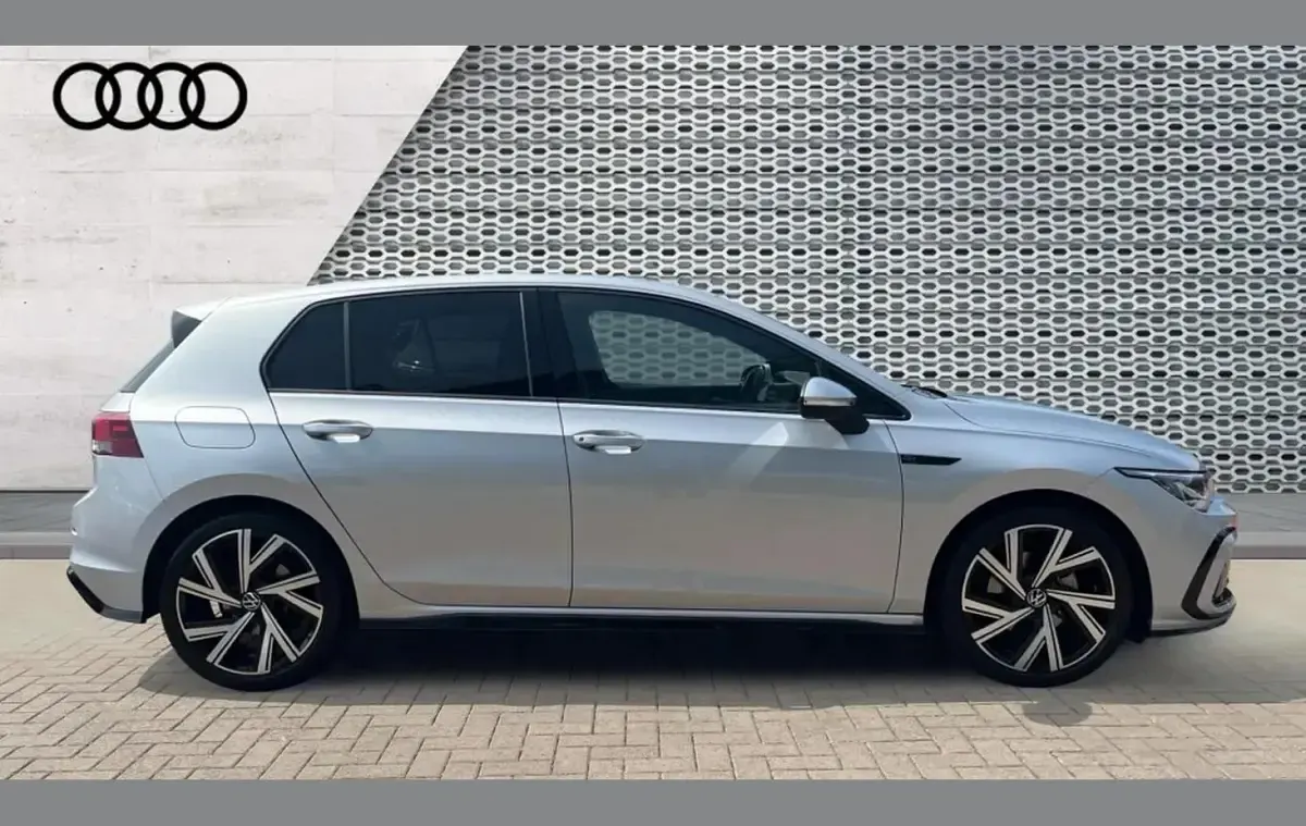 Used VW Golf VIII R-line 147 HP (108 kW) 2024 Silver Hatchback