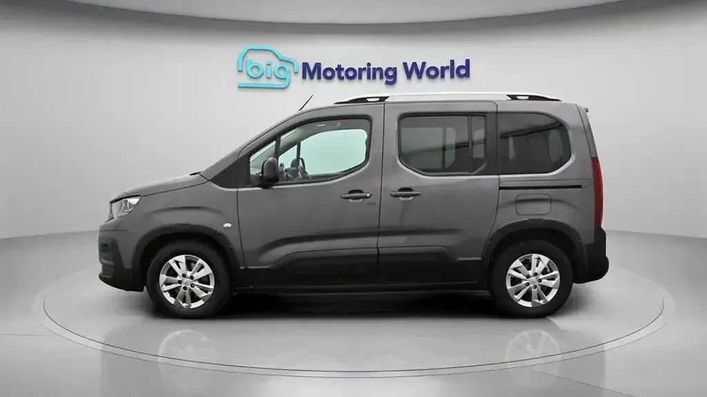 Used Peugeot e-Rifter Allure Premium 100 kW (136 HP) 2022 Grey MPV