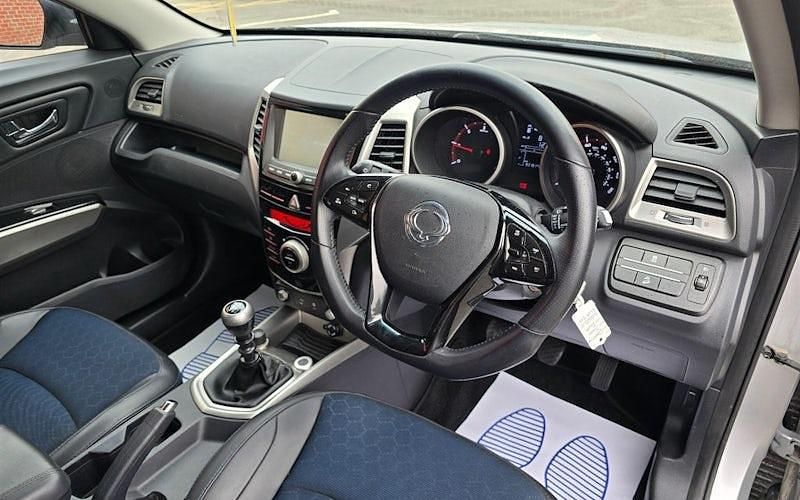 Used Ssangyong (KGM) Tivoli 116 HP (85 kW) 2019 SUV