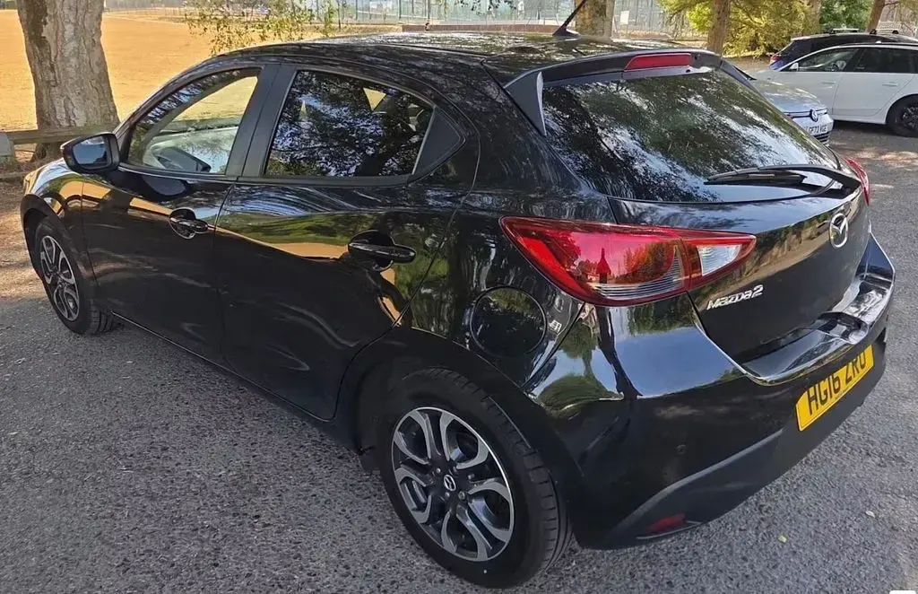 Used Mazda 2 Inclusive 90 HP (66 kW) 2016 Black Hatchback