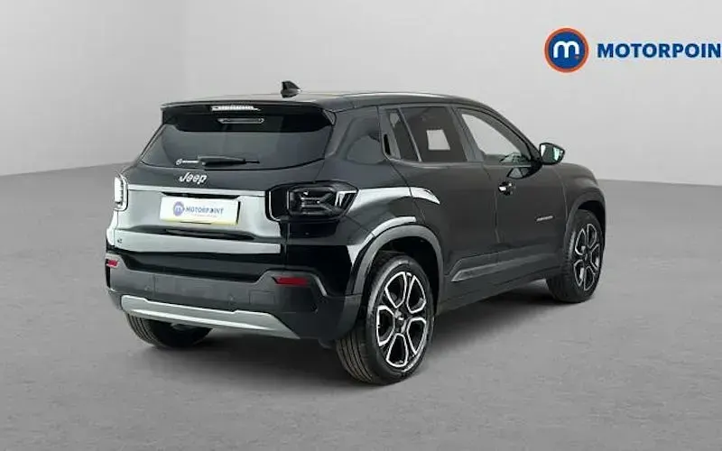 Used Jeep Avenger EV Summit 114 kW (156 HP) 2024 Black SUV