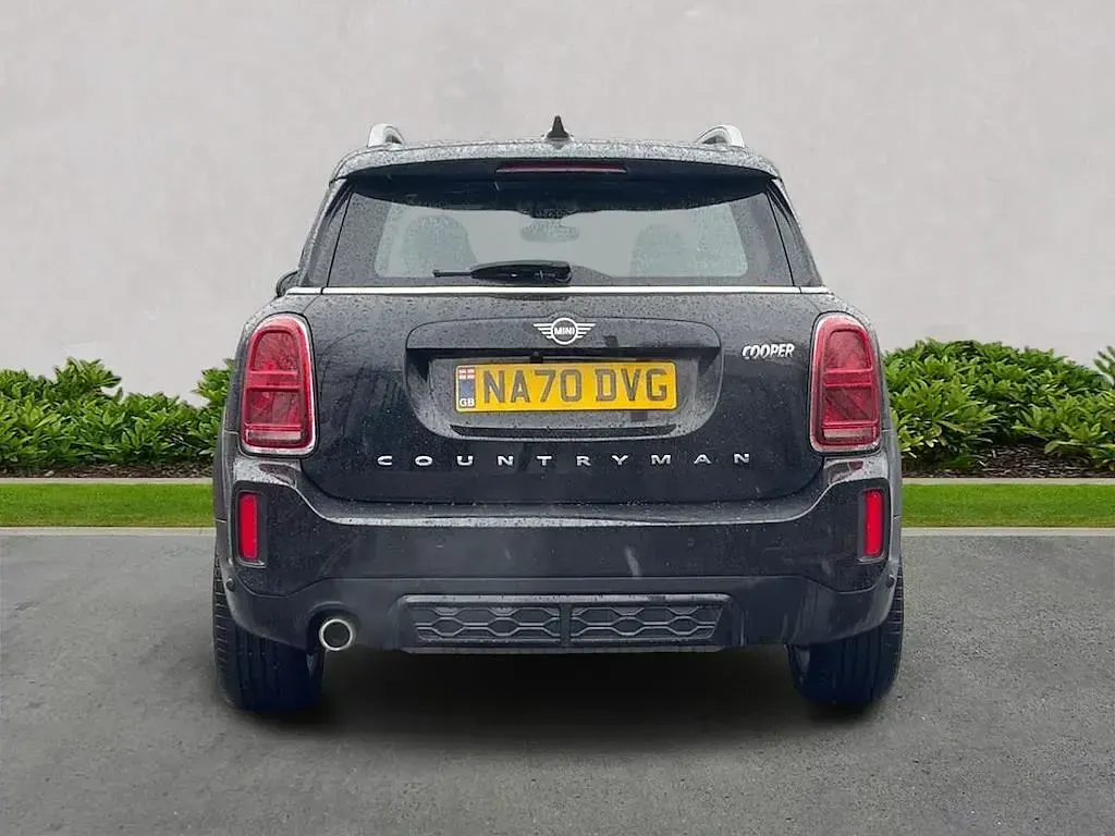Usado Mini Cooper Sport 136 CV (100 kW) 2020 Negro Utilitario