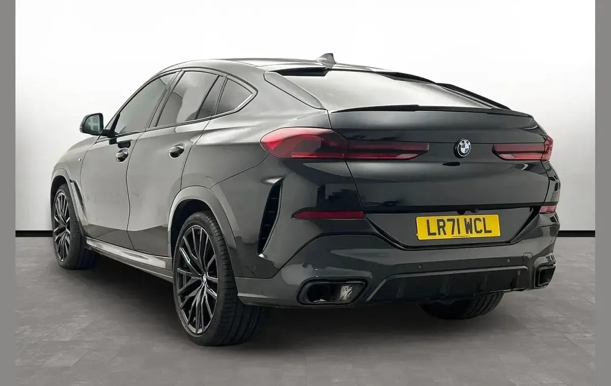 Used BMW X6 M Sport 333 HP (244 kW) 2021 Black SUV