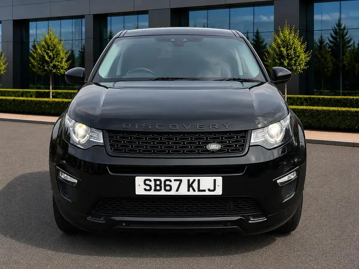 Used Land Rover Discovery 5 HSE Dynamic 2018 Black SUV