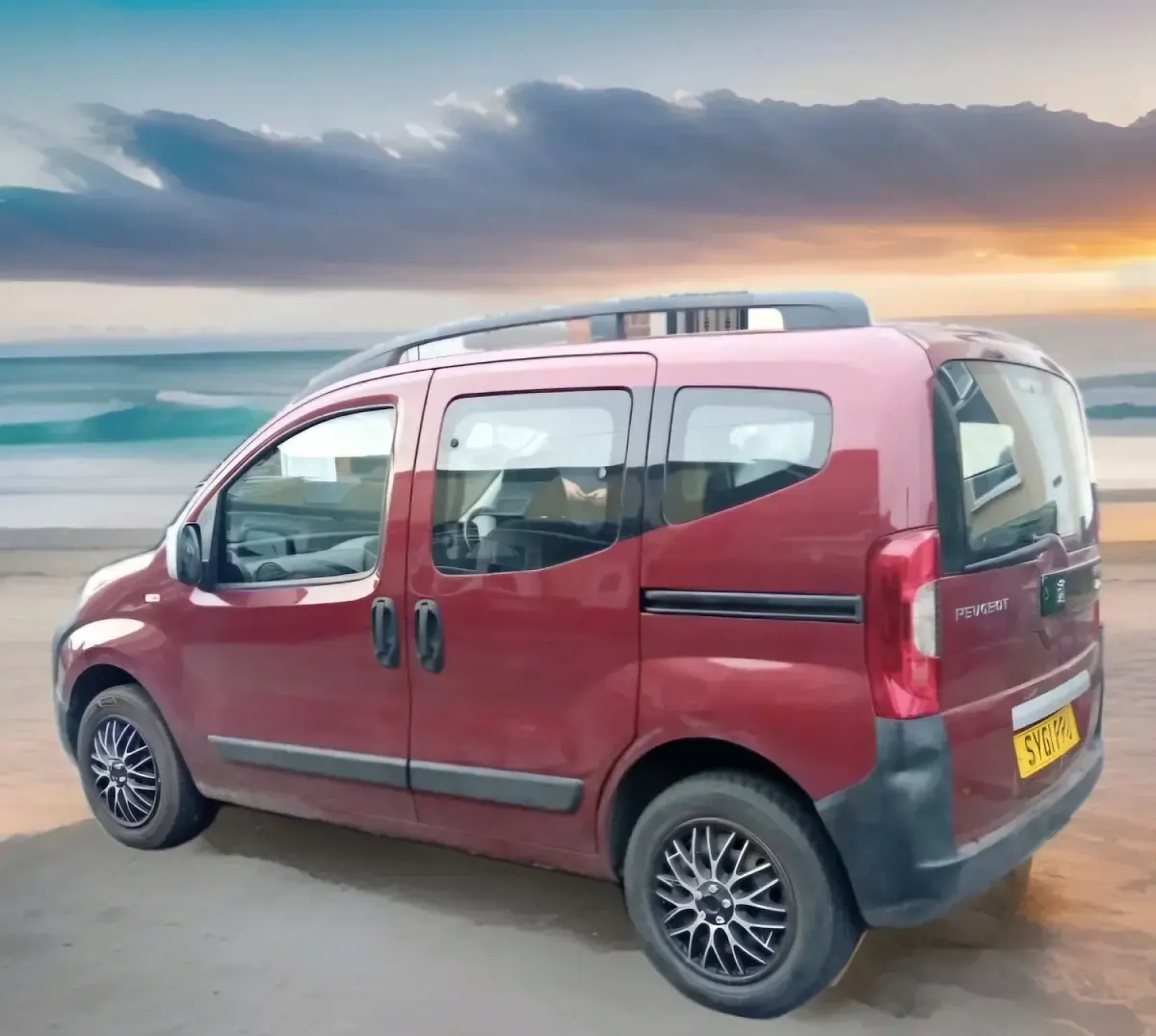 Used Peugeot Bipper Outdoor 75 HP (55 kW) 2012 Red MPV