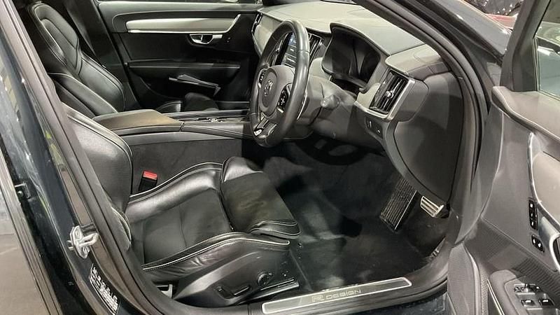 Used Volvo V90 R-Design 190 HP (139 kW) 2019 Grey Estate