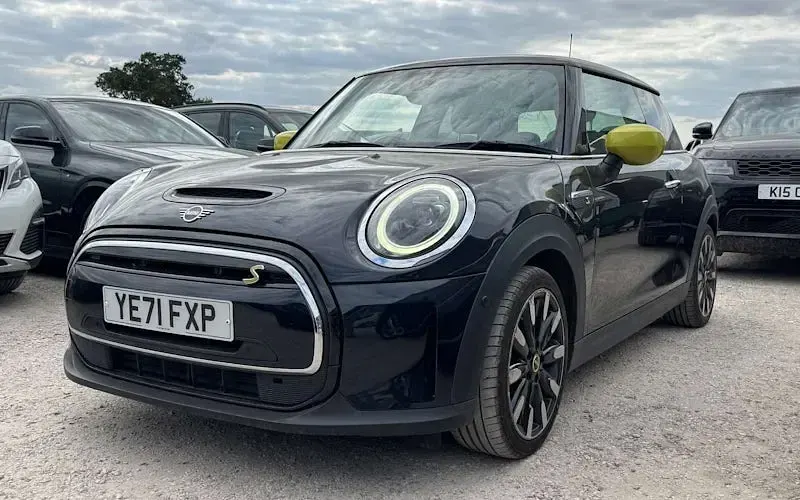 Used Mini Cooper Level 3 135 kW (184 HP) 2023 Hatchback