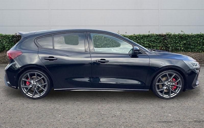 Used Ford Focus ST 280 HP (205 kW) 2024 Hatchback