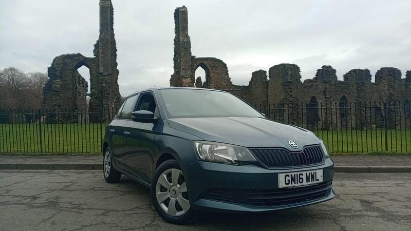 Used Skoda Fabia 60 HP (44 kW) 2016 Grey Hatchback