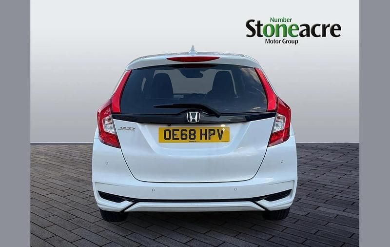 Used Honda Jazz EX 101 HP (74 kW) 2018 White Hatchback