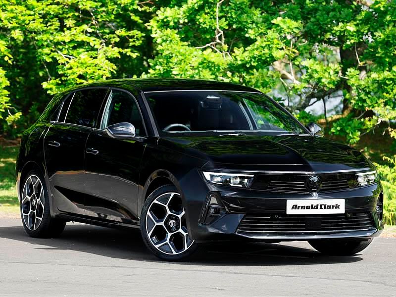 New Vauxhall Astra Ultimate 130 HP (95 kW) 2026 Black Hatchback