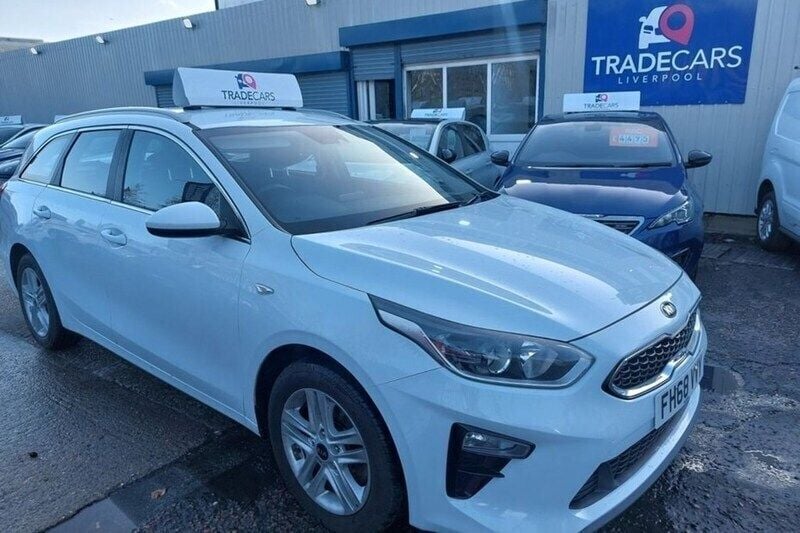 White Used 2019 Kia Ceed Sportswagon 2 Estate | £6,495 (Fair price) - Image 1/1