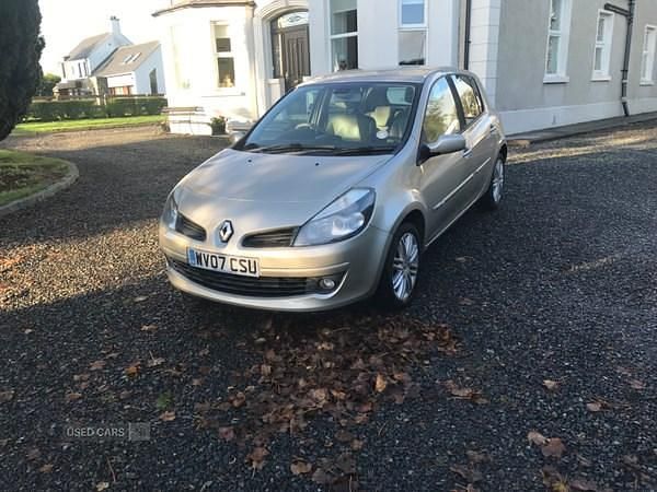 Used Renault Clio II Initiale 2007 Gold Hatchback