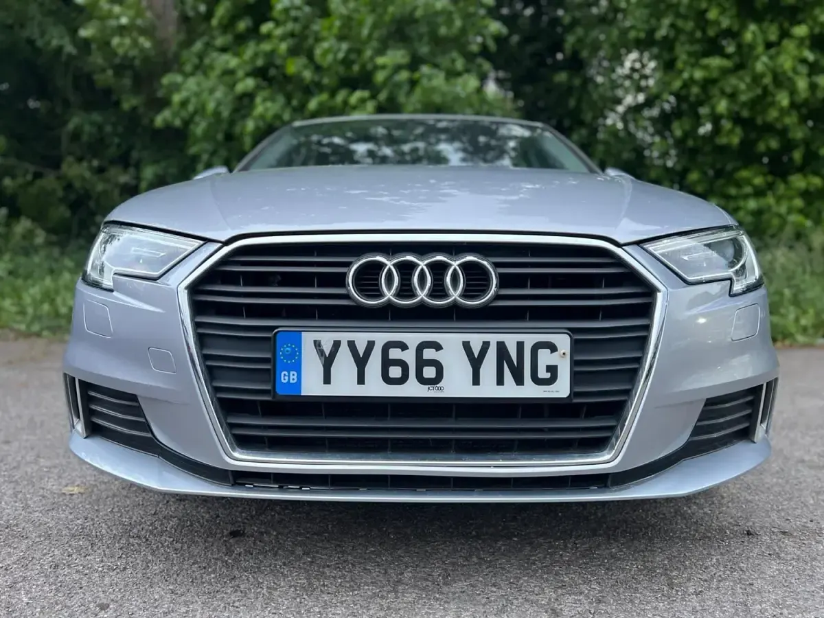 Usado Audi A3 2016 Prateado Citadino