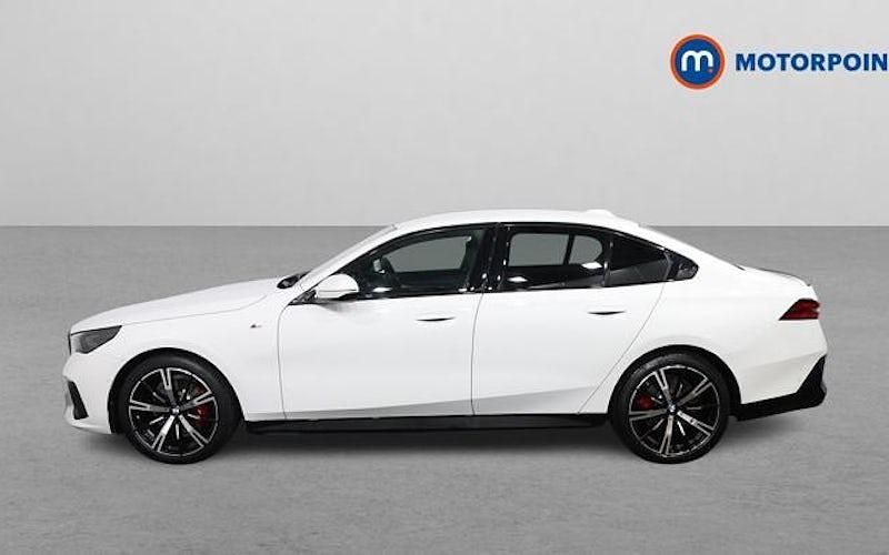 Used BMW 520 M Sport 208 HP (152 kW) 2025 White Sedan